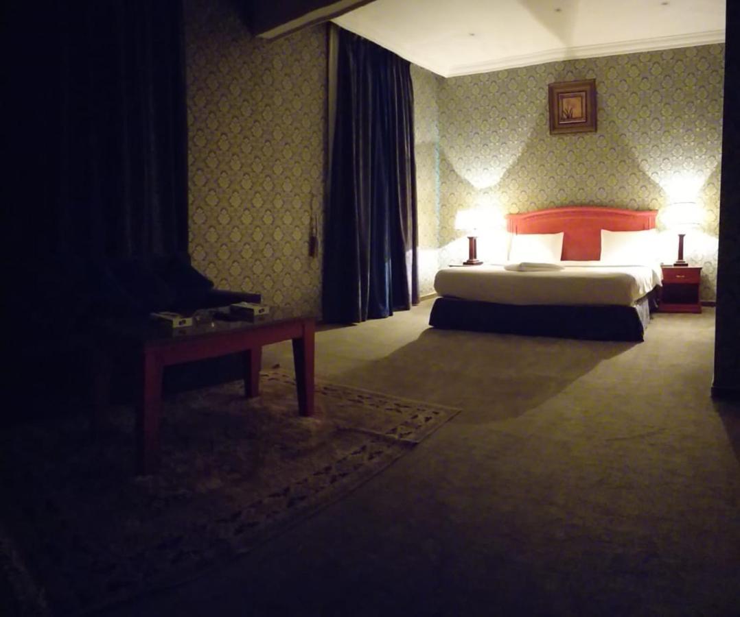Qasr Al Khalij Hotel Riyadh Ngoại thất bức ảnh