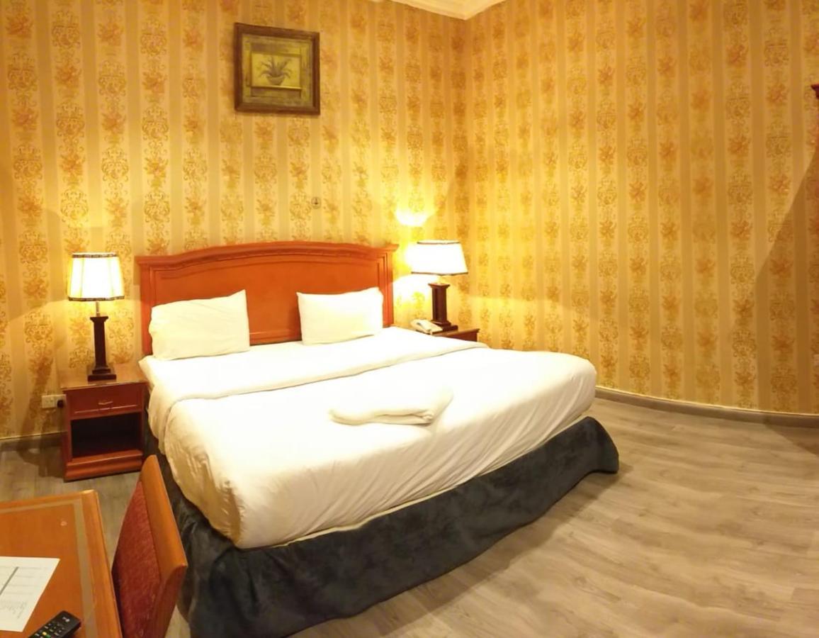 Qasr Al Khalij Hotel Riyadh Ngoại thất bức ảnh